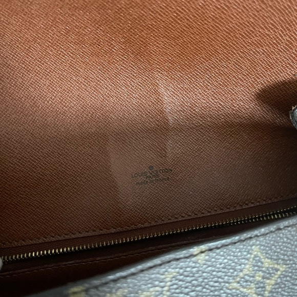 SOLD LV St Cloud GM Monogram Canvas - Picture 8 of 12